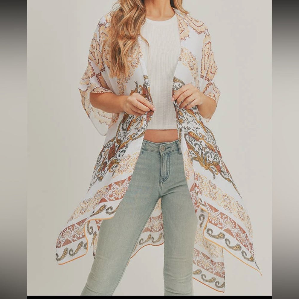 NWT Boho and Paisley Print Kimono Taupe - Picture 4 of 4